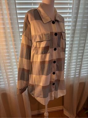 Women’s Plaid Button-Front Shacket in Cream, Turquoise, and Taupe.